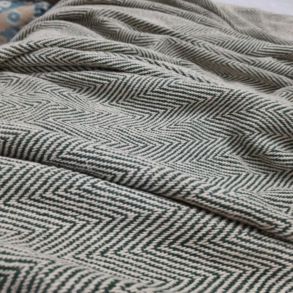 Green Cotton Blankets |Organic Bio Washed|King Sized Double Bed In Giftable Zip Packing By Avioni