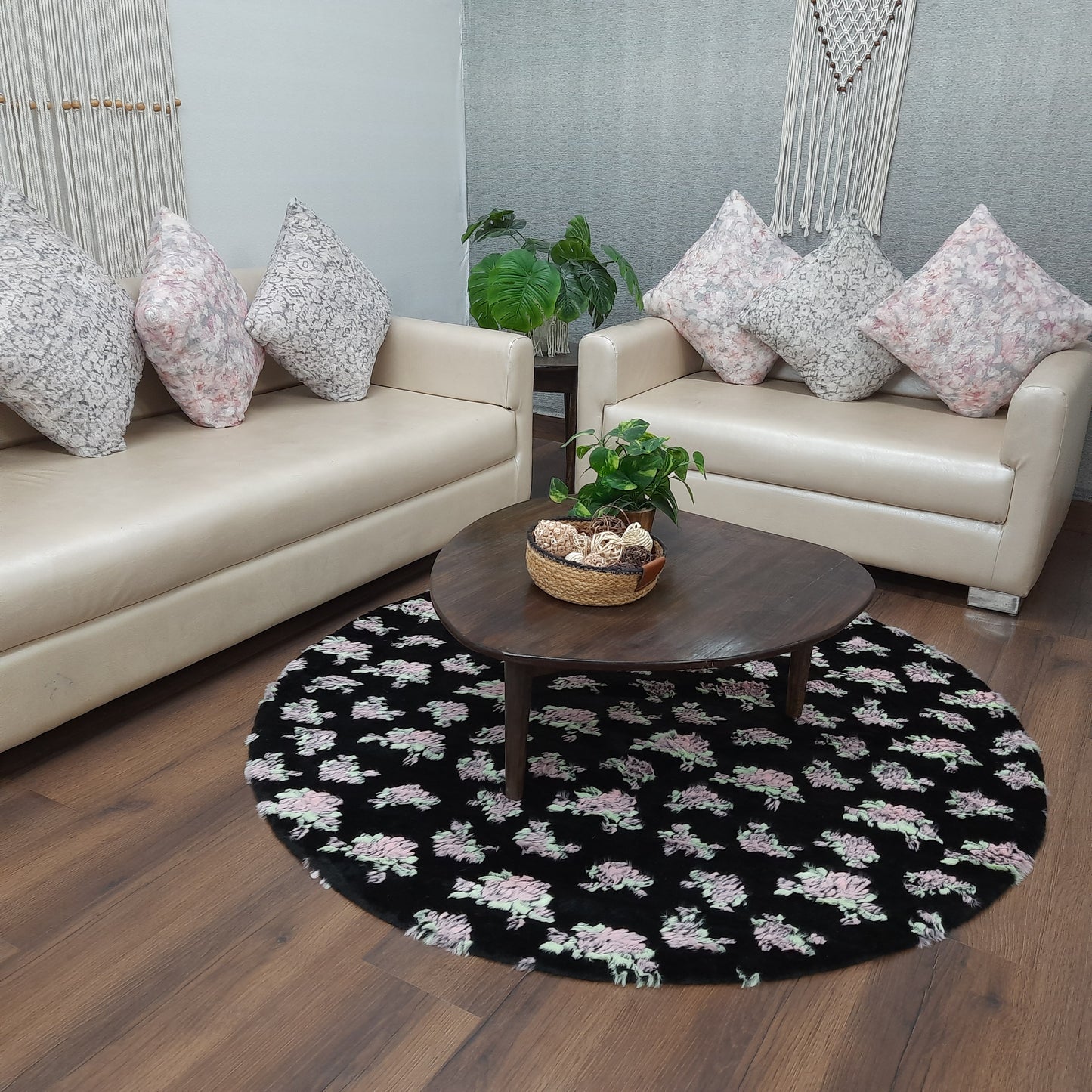 Avioni Home Premium Faux Fur Round Carpet In Black & Pink, Easy to Clean