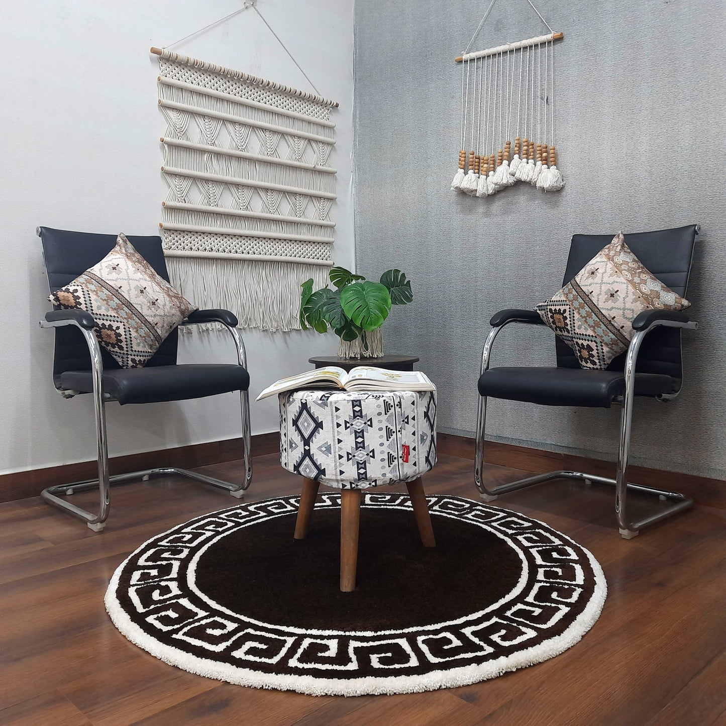 Avioni Home Atlas Collection - Greek Style Microfiber Round Carpet In Brown & White| Soft, Non-Slip, Easy to Clean
