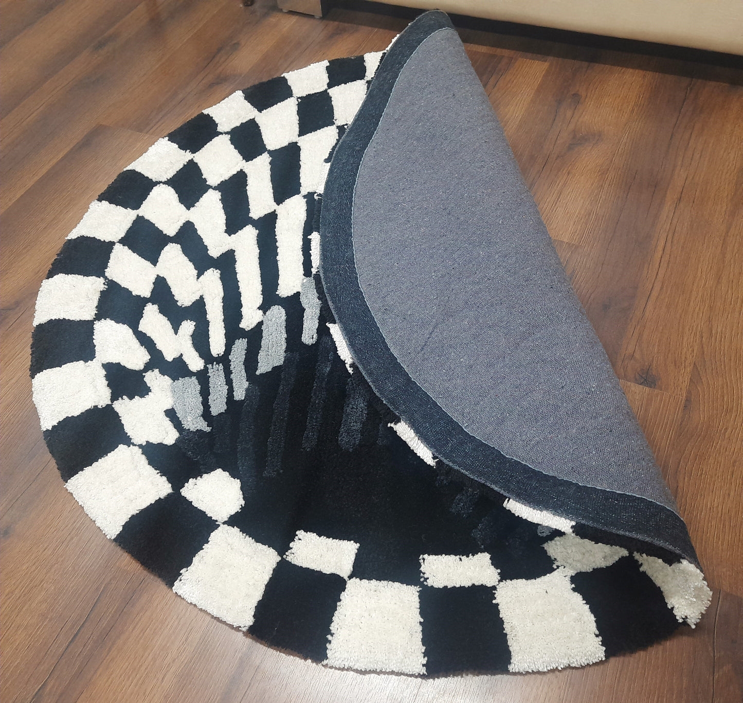 Avioni Home Vortex 3D Illusion Soft Plush Micro Yarn Round Carpet In Black & White| Soft, Non-Slip, Easy to Clean