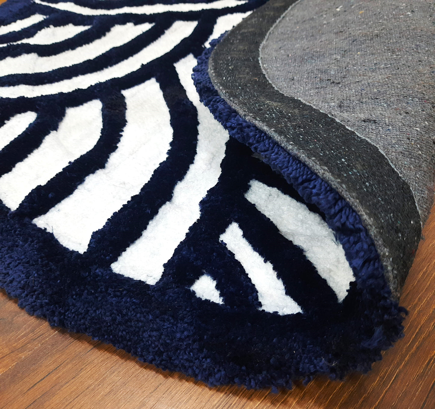 Avioni Home Modern Design Micro Soft Fluffy Designer Round Carpet In Navy Blue & White| Soft, Non-Slip, Easy to Clean
