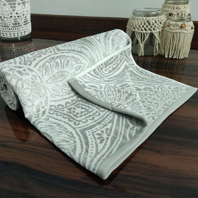 Avioni 100% Cotton Premium & Luxury Soft Linen Bath Towels in White Silver Finish