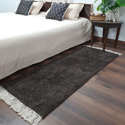 Avioni Handloom Washable Brown Solid Premium Bedside Carpet (55cm x 137cm (~22″ x 55″))