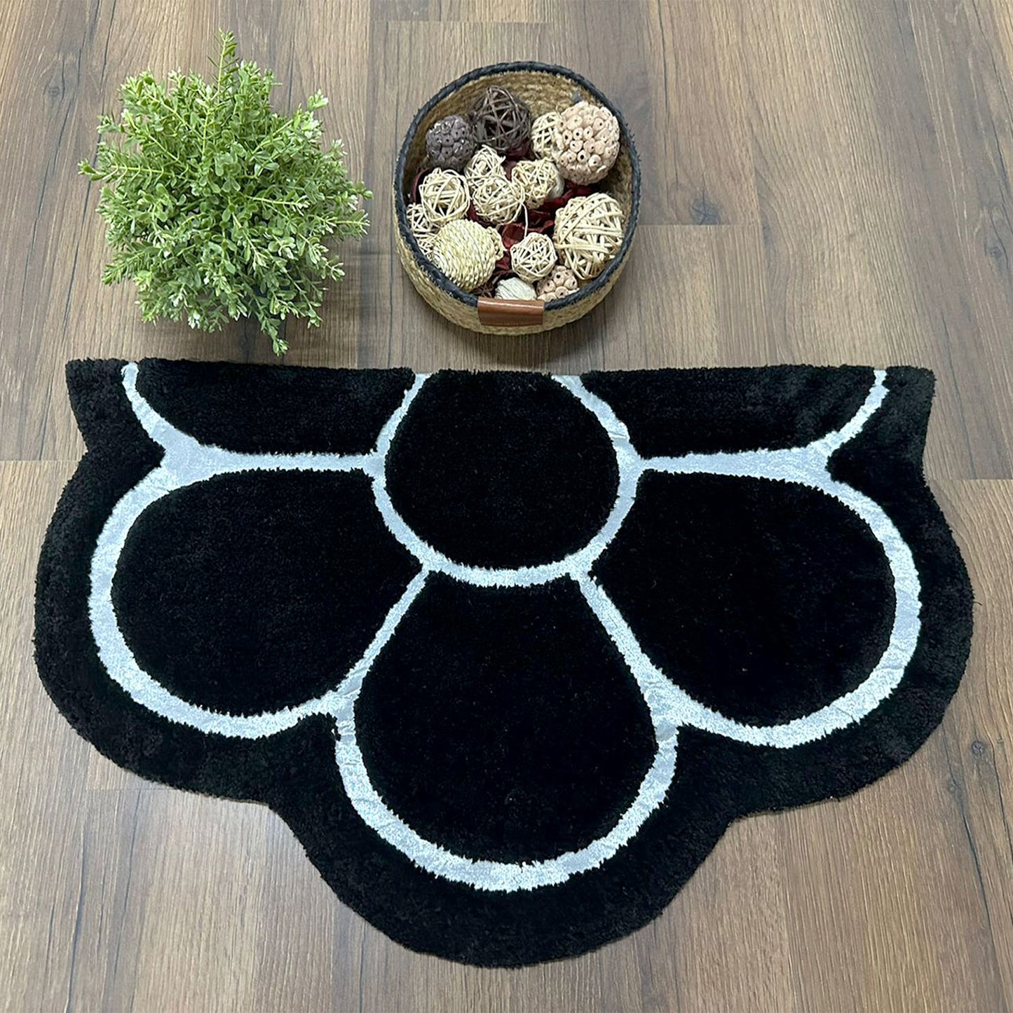Avioni Divine Collection | Luxury Golden/Silver Touch Tufted Rug In Beautiful Flower Soft And Plush Handmade Door Mats | Pooja Mats | BathMats | Different Sizes