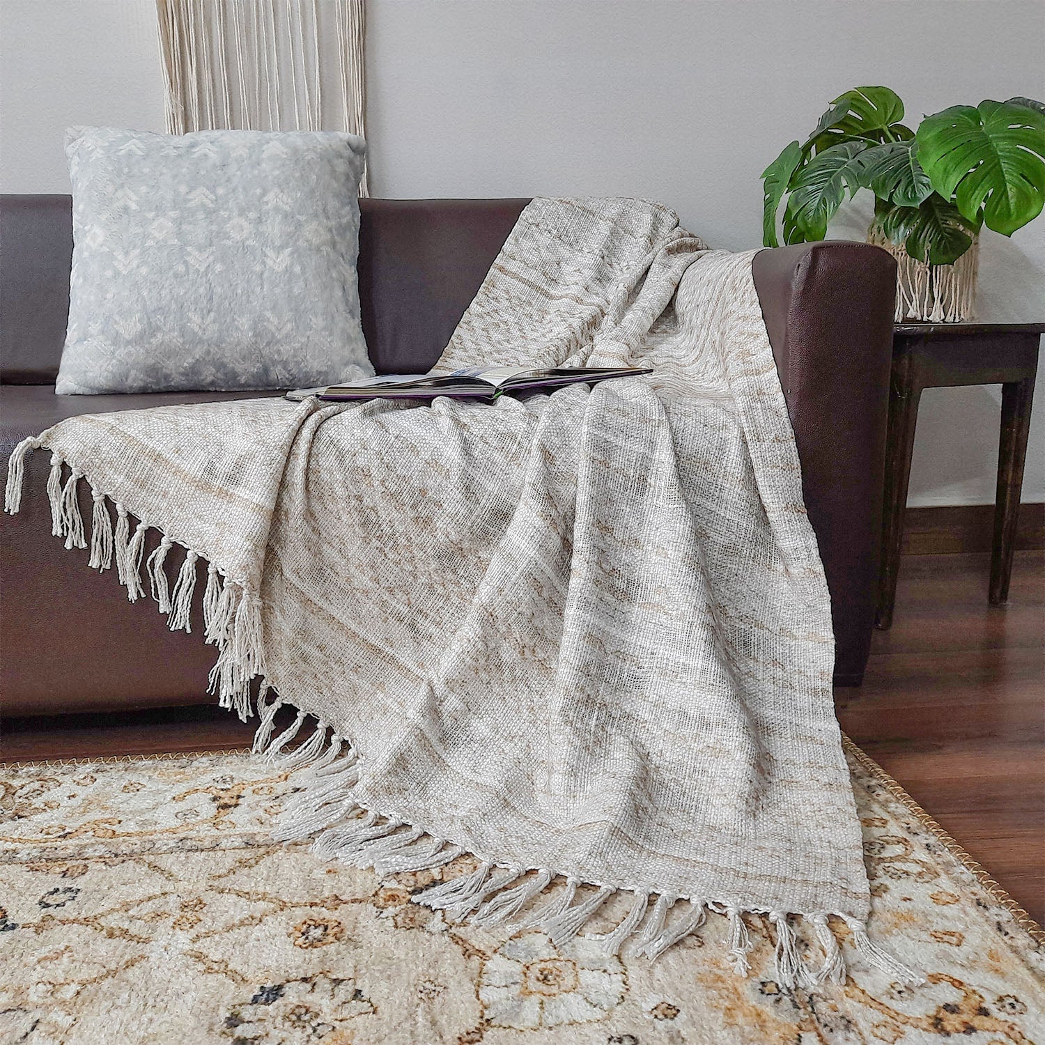 Avioni Beautiful Soft Sofa Throw Modern Ethnic Design Virgin