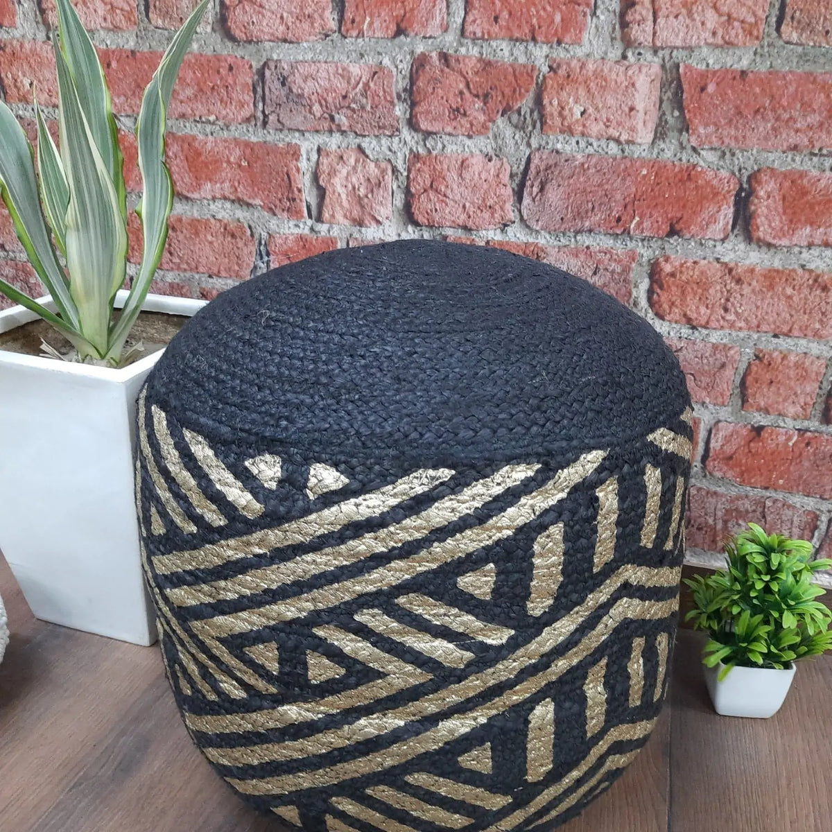 Poufs/Ottomans