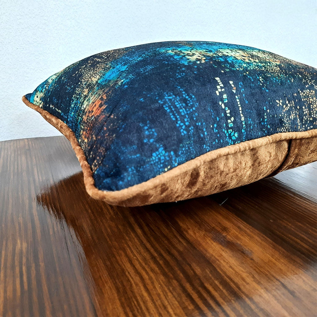 Cushion Covers – Beautiful Blue Abstract Design – 40cm x 40cm (~16″ x 16″)