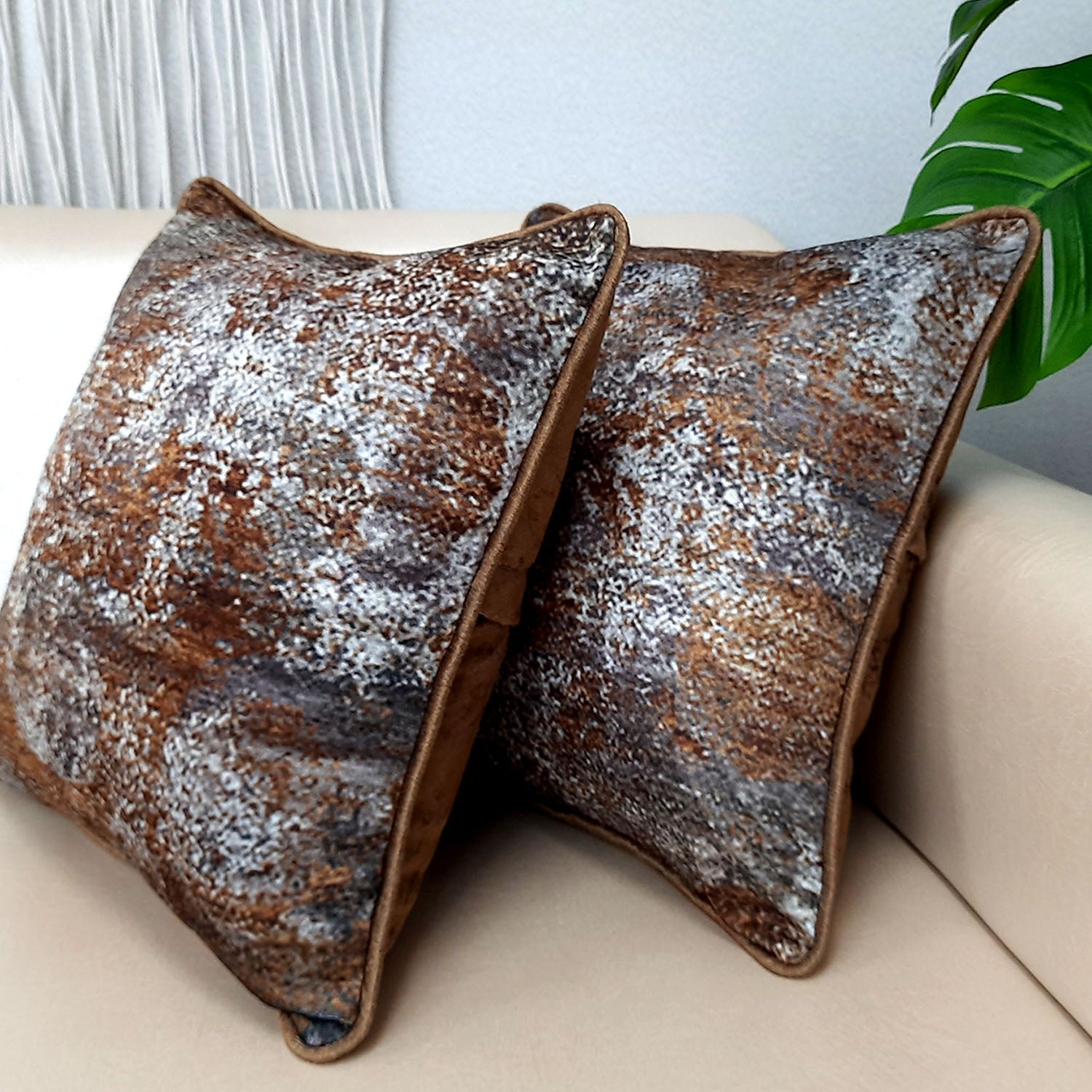 Cushion Cover – Beautiful Brown Abstract Design – 40cm x 40cm (~16″ x 16″)