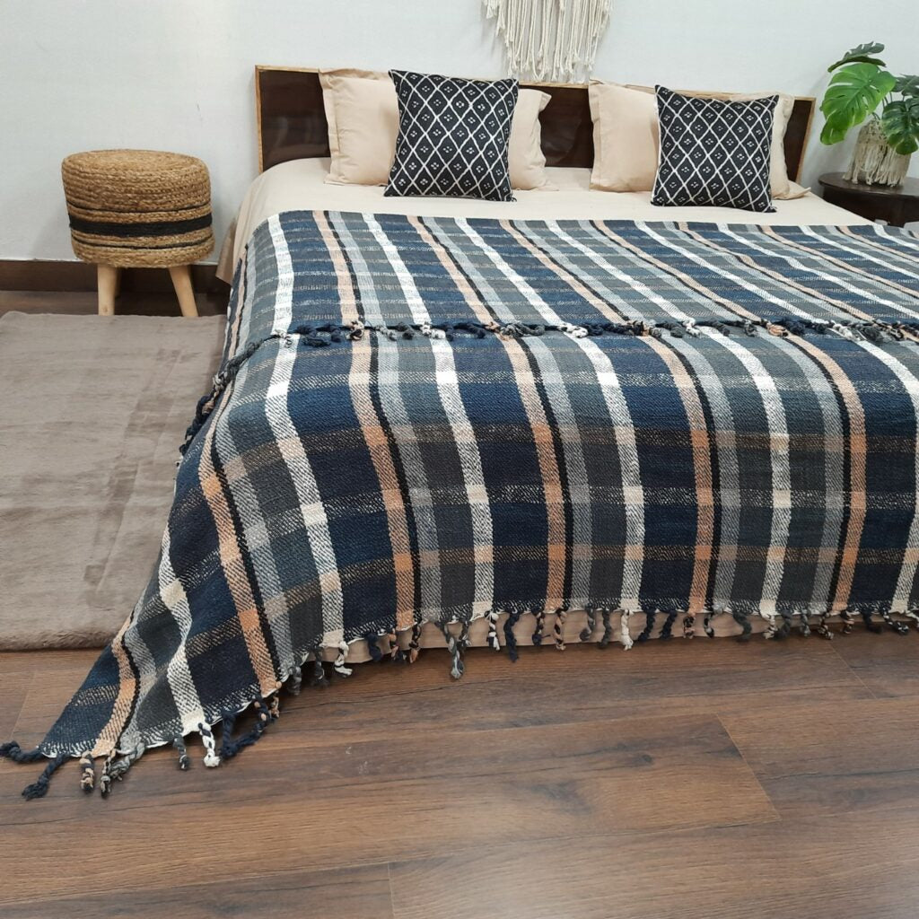 Ethnic Checkered Blankets |Organic Bio Washed|King Sized Double Bed In Giftable Zip Packing By Avioni