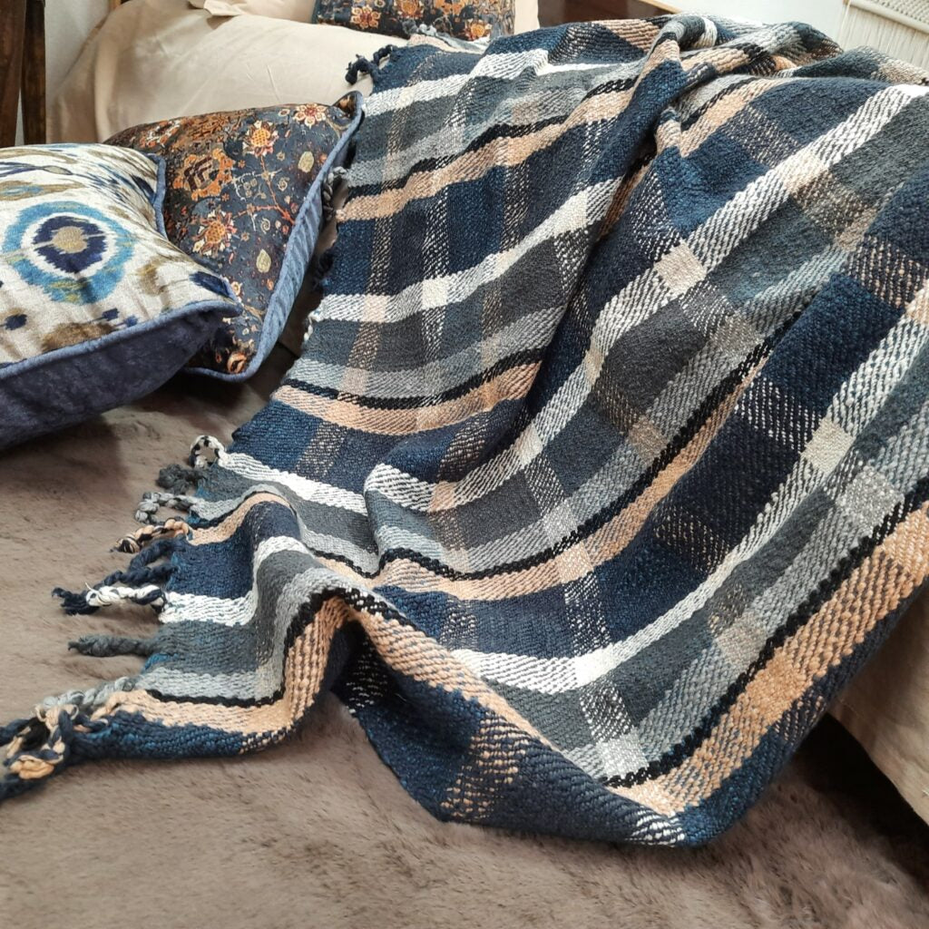 Ethnic Checkered Blankets |Organic Bio Washed|King Sized Double Bed In Giftable Zip Packing By Avioni-228 cms x 228 cms-90x90 inches