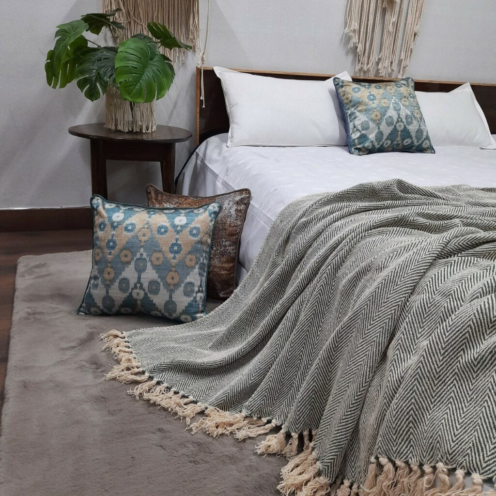 Green Cotton Blankets |Organic Bio Washed|King Sized Double Bed In Giftable Zip Packing By Avioni-228cms x 228 cms(90×90 inches)