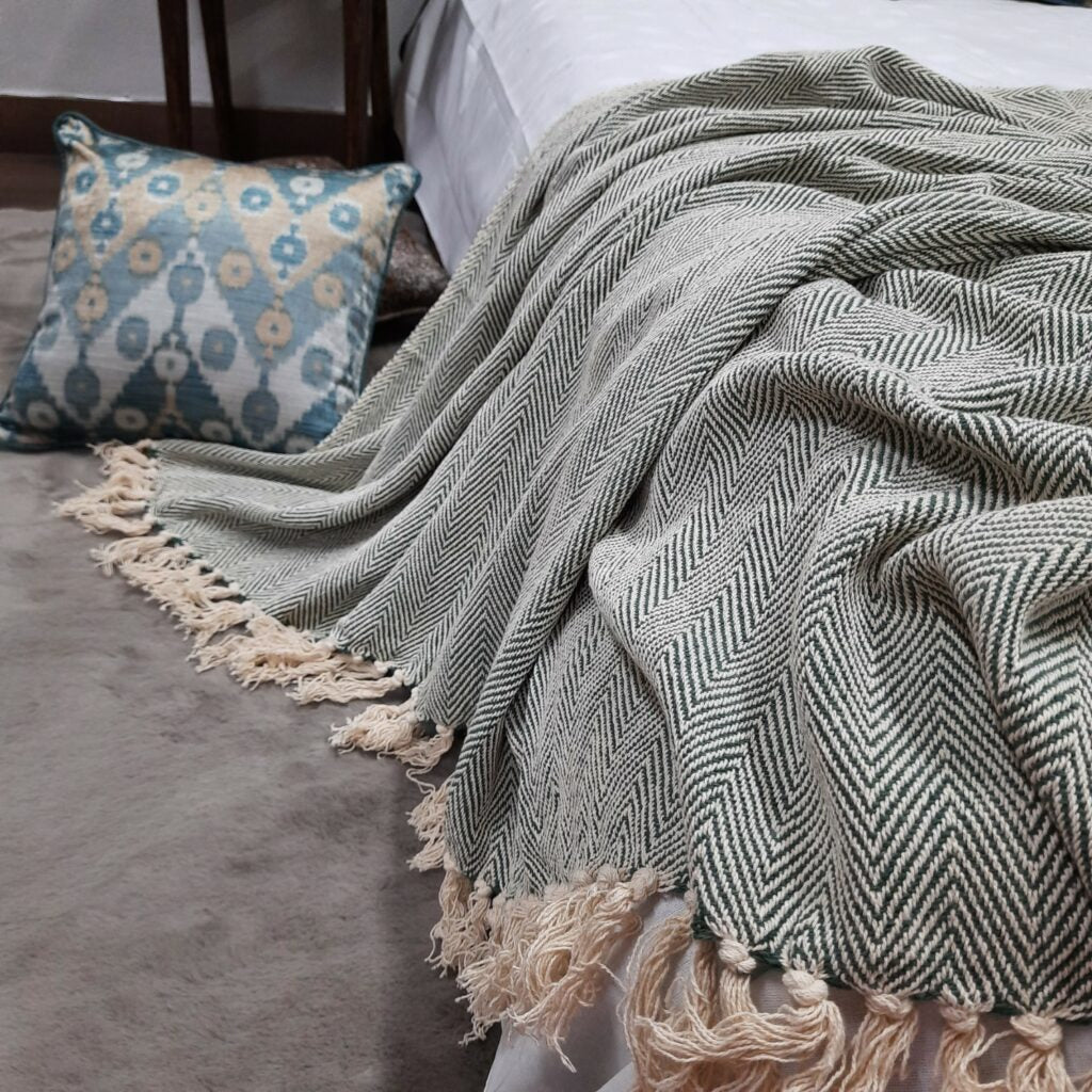 Green Cotton Blankets |Organic Bio Washed|King Sized Double Bed In Giftable Zip Packing By Avioni-228cms x 228 cms(90×90 inches)