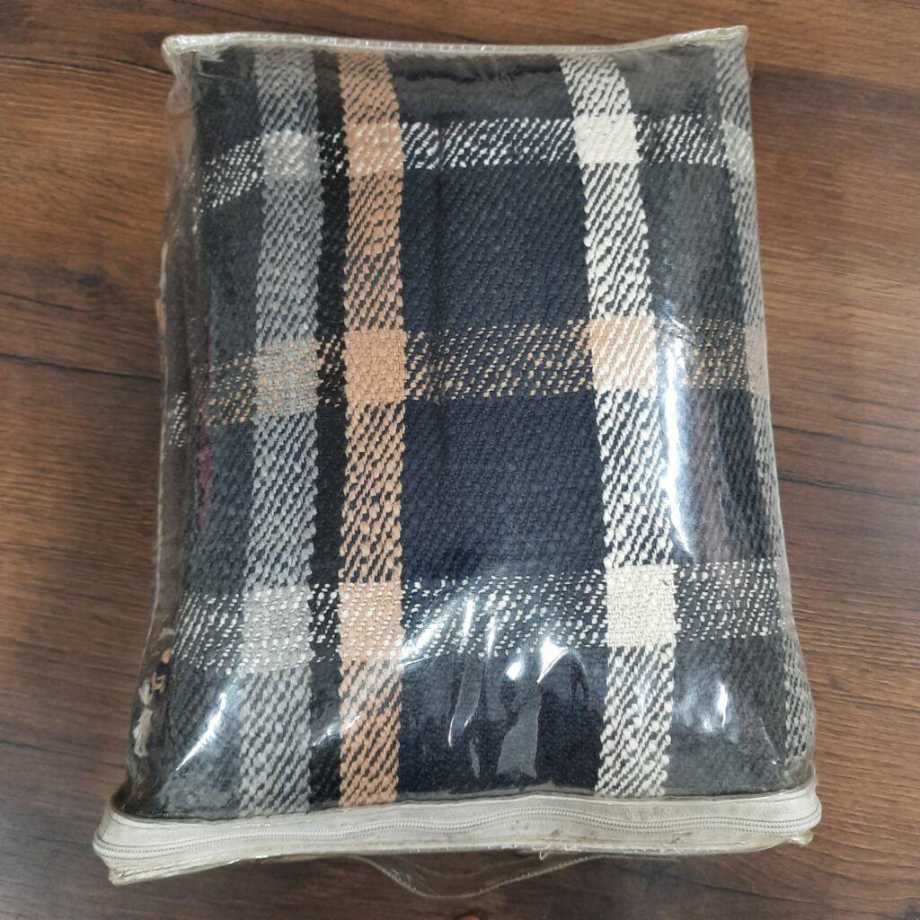 Ethnic Checkered Blankets |Organic Bio Washed|King Sized Double Bed In Giftable Zip Packing By Avioni-228 cms x 228 cms-90x90 inches