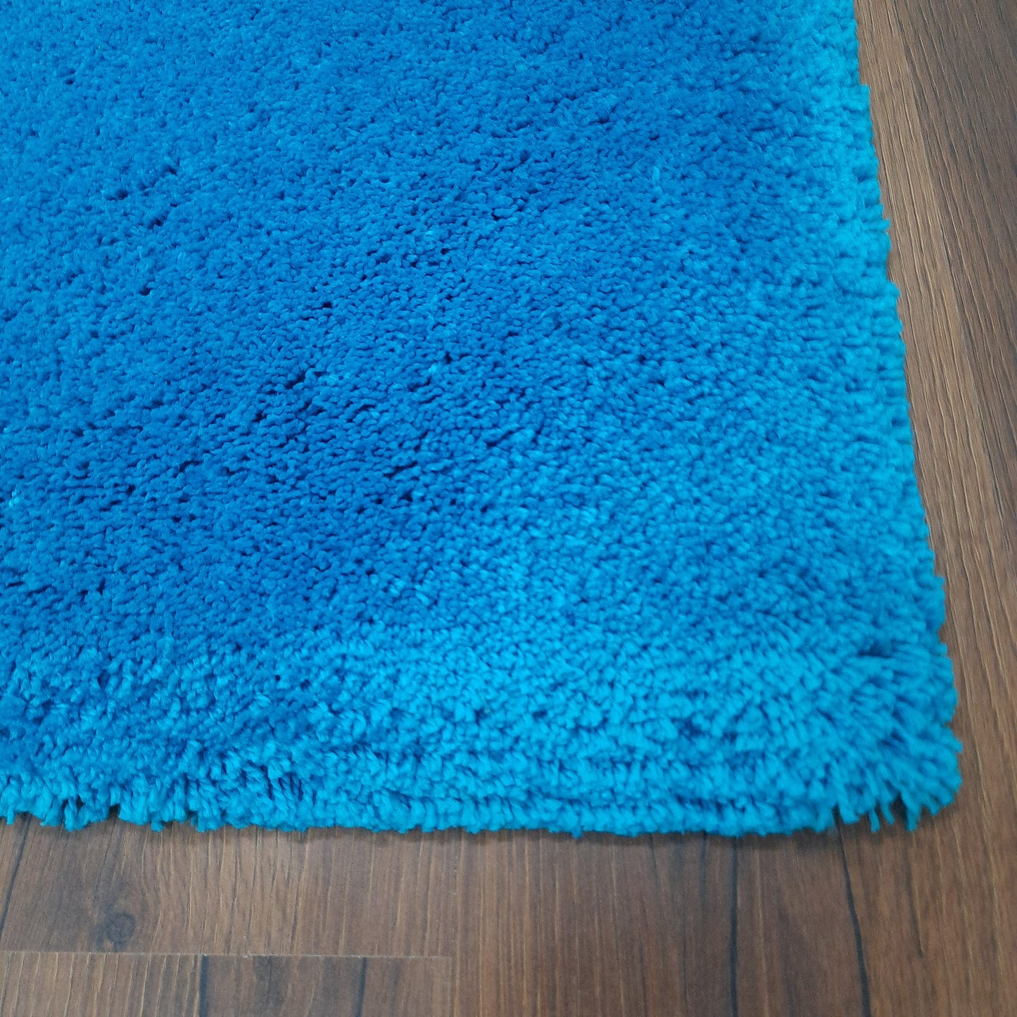 Avioni Home Atlas Collection - Microfiber Carpet In Plain Turquoise | Soft, Easy to Clean