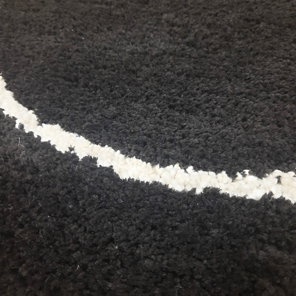 Avioni Home Atlas Collection - Smiley Design Round Carpet In Black| Soft, Non-Slip, Easy to Clean