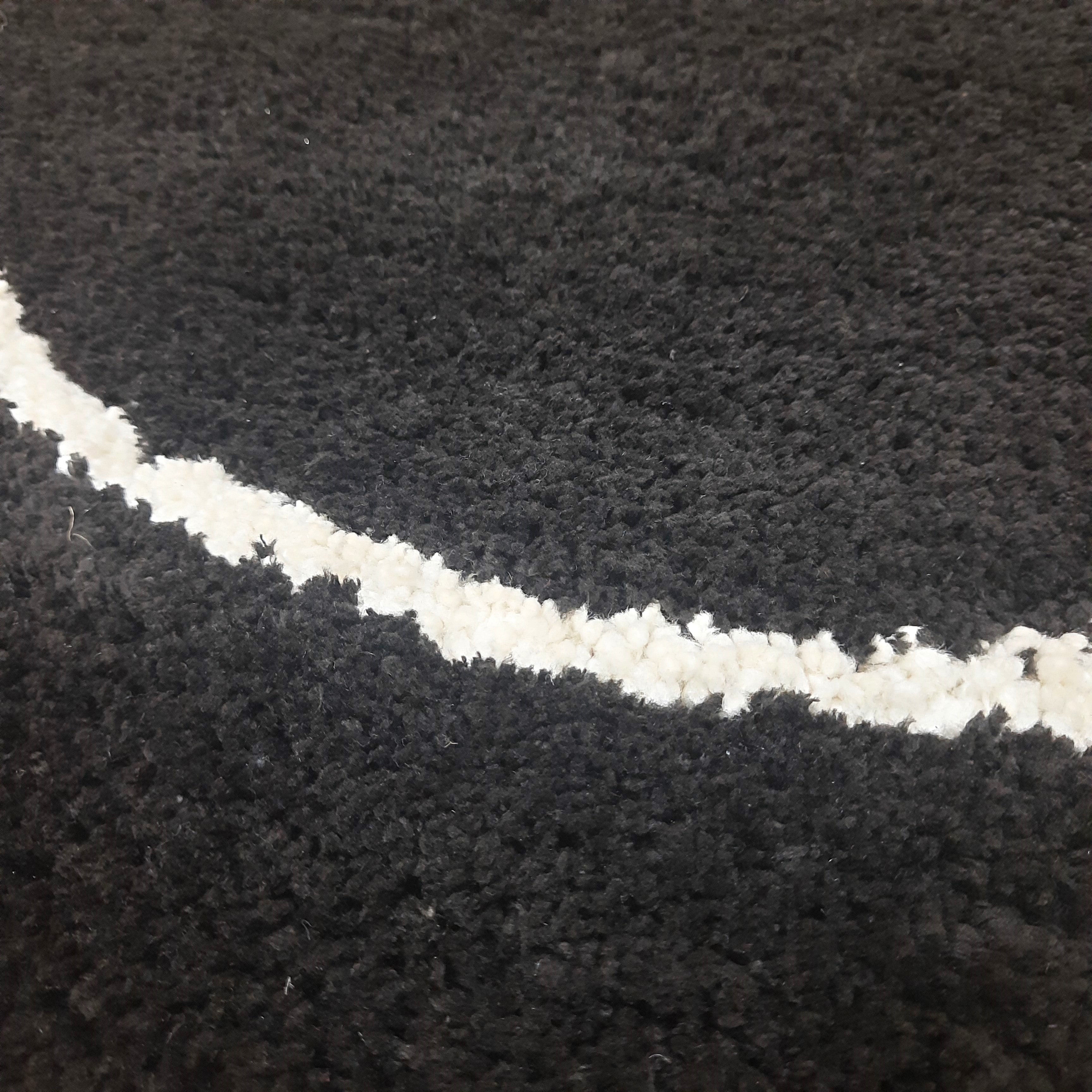 Avioni Home Atlas Collection - Smiley Design Round Carpet In Black| Soft, Non-Slip, Easy to Clean