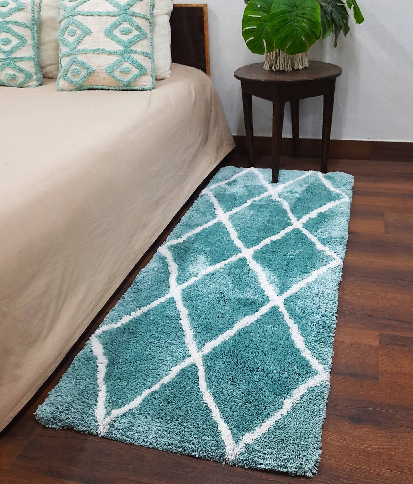 Premium Shaggy Aqua Blue Runner With White Check Design / Bedside Runners by Avioni Home