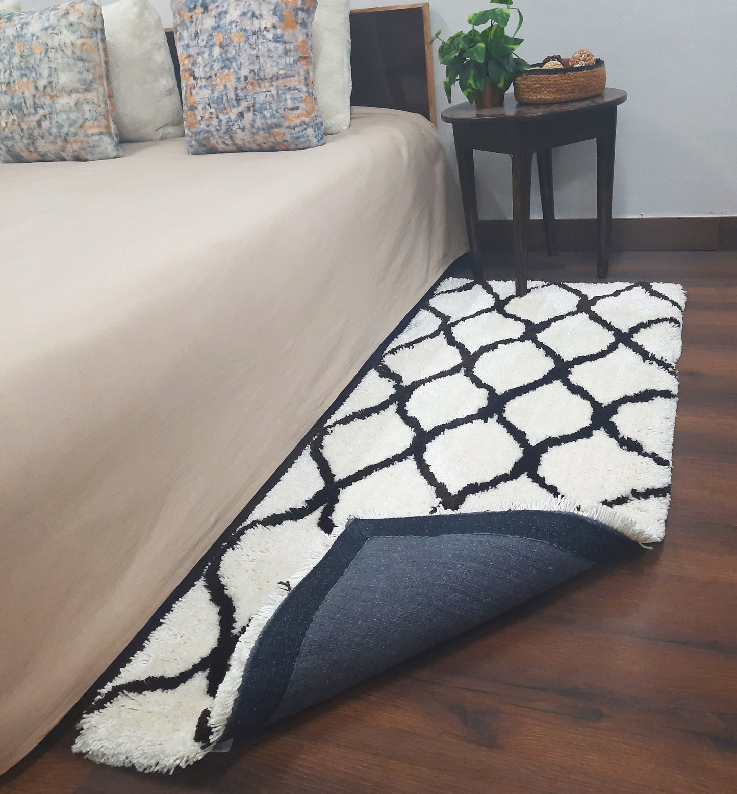 Plush Soft Washable Shaggy White Carpet With Black Moroccan Design /Bedside Runners by Avioni Home