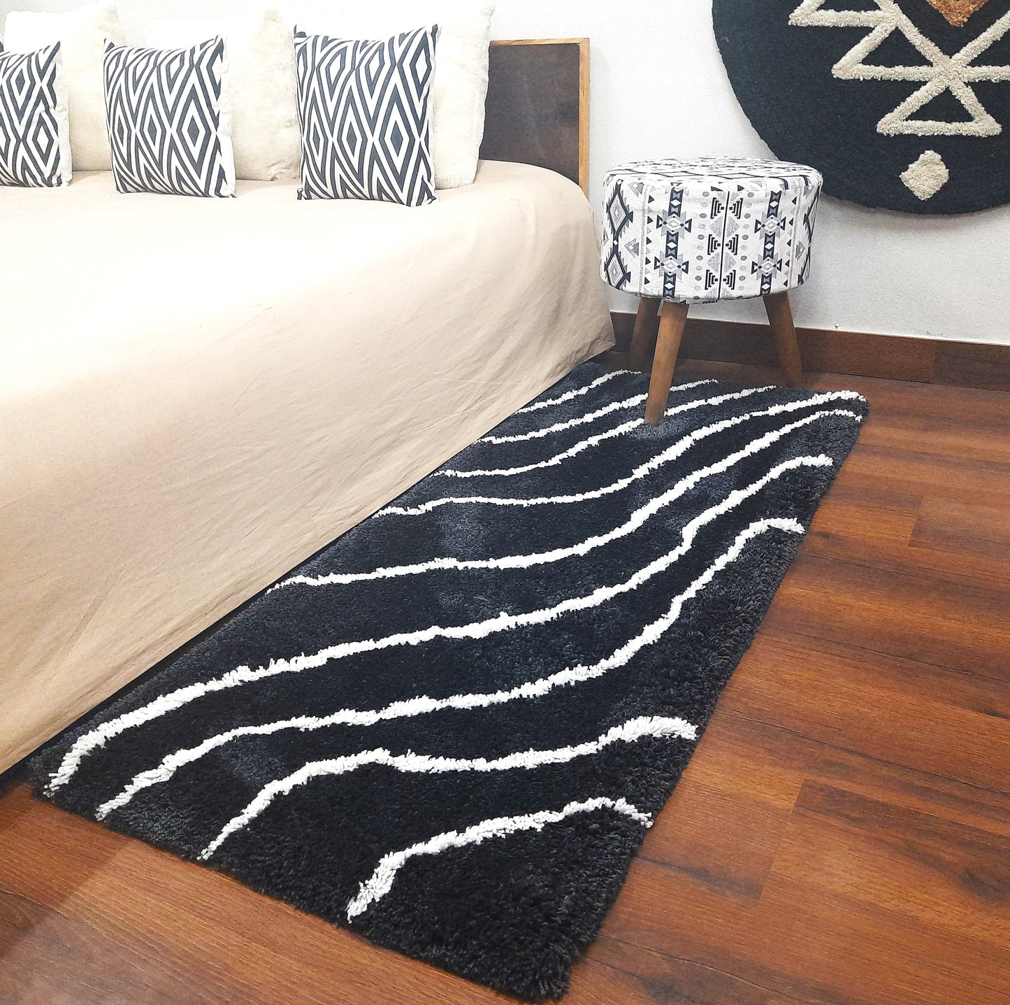 Plush Soft Washable Shaggy Black Carpet With White Wave Design /Bedside Runners by Avioni Home