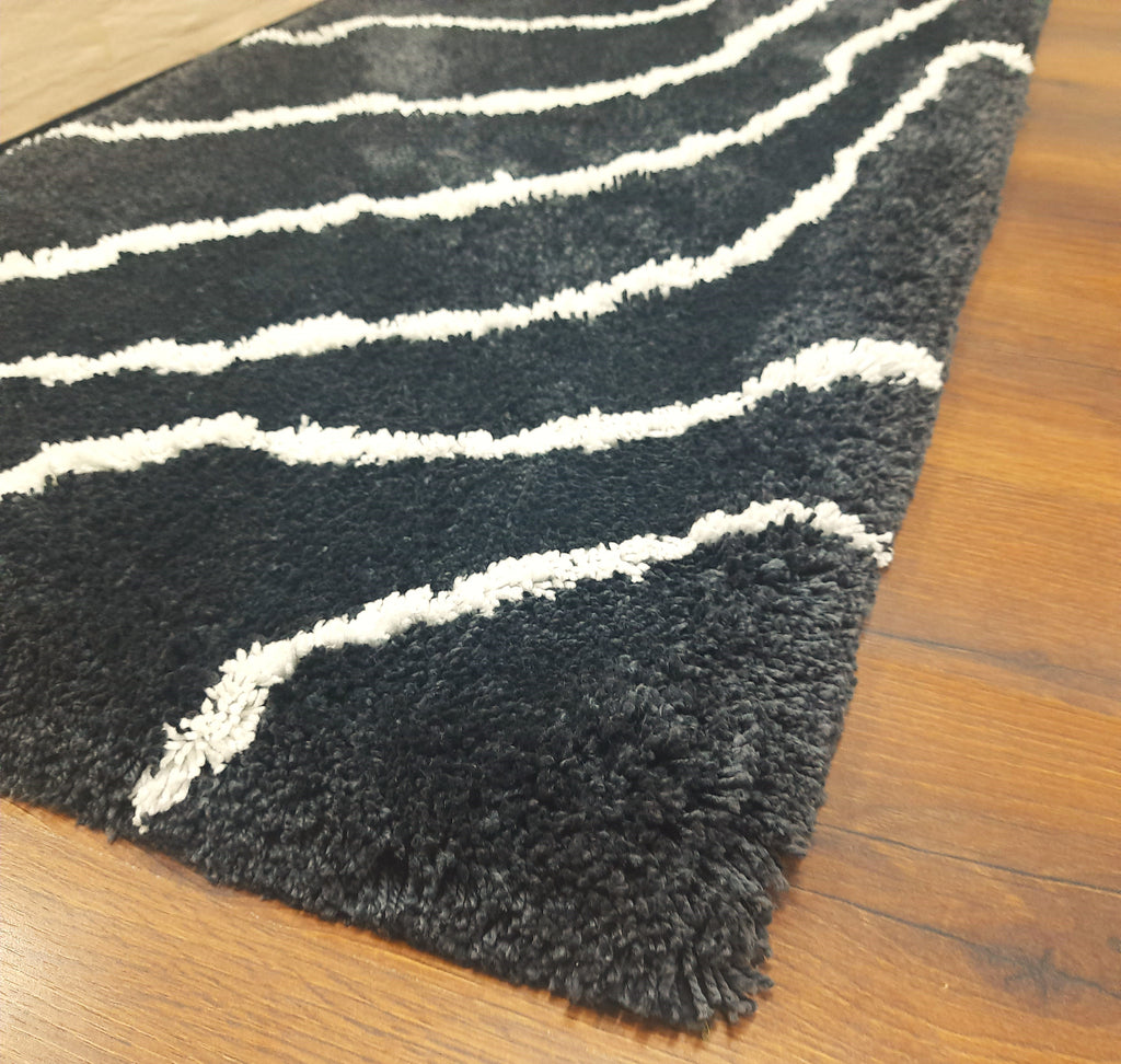 Plush Soft Washable Shaggy Black Carpet With White Wave Design /Bedside Runners by Avioni Home