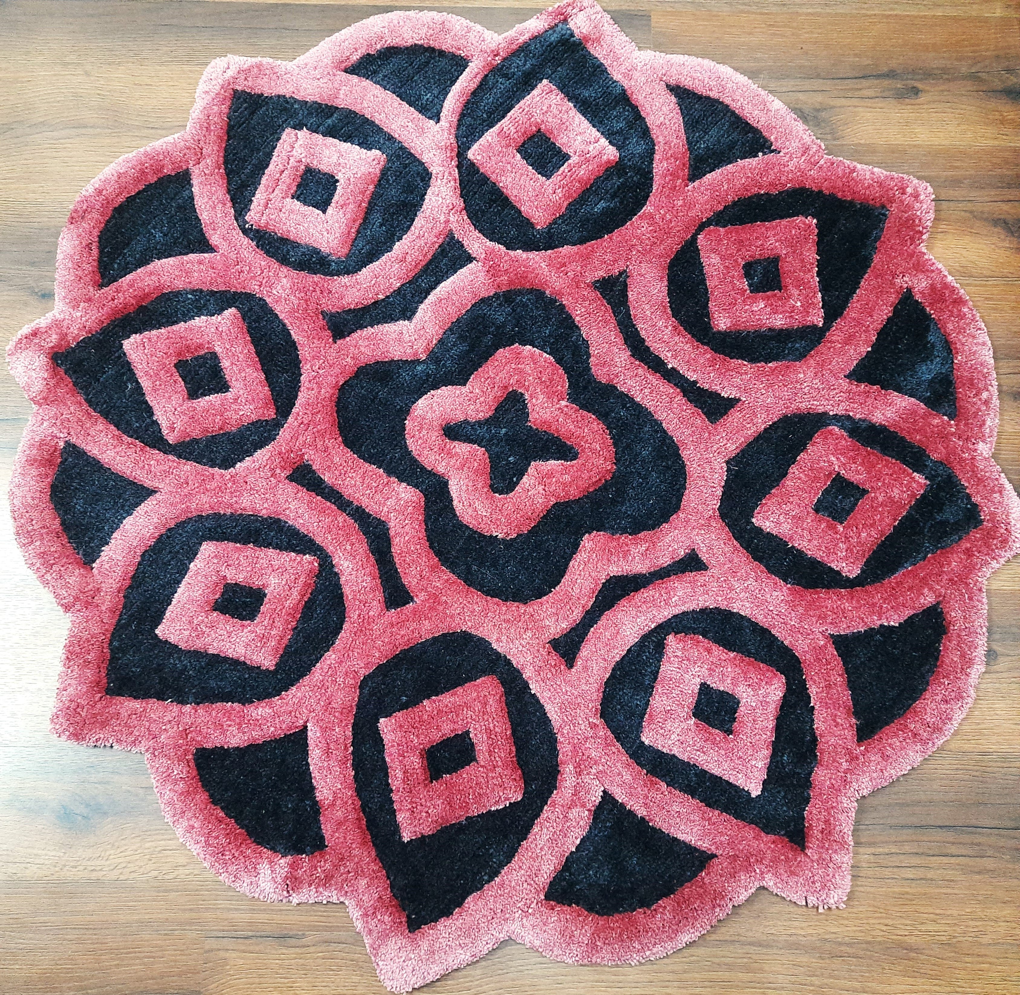 Avioni Home Rangoli Design Micro Yarn Round Carpet In Pink/Wine & Black| Soft, Non-Slip, Easy to Clean