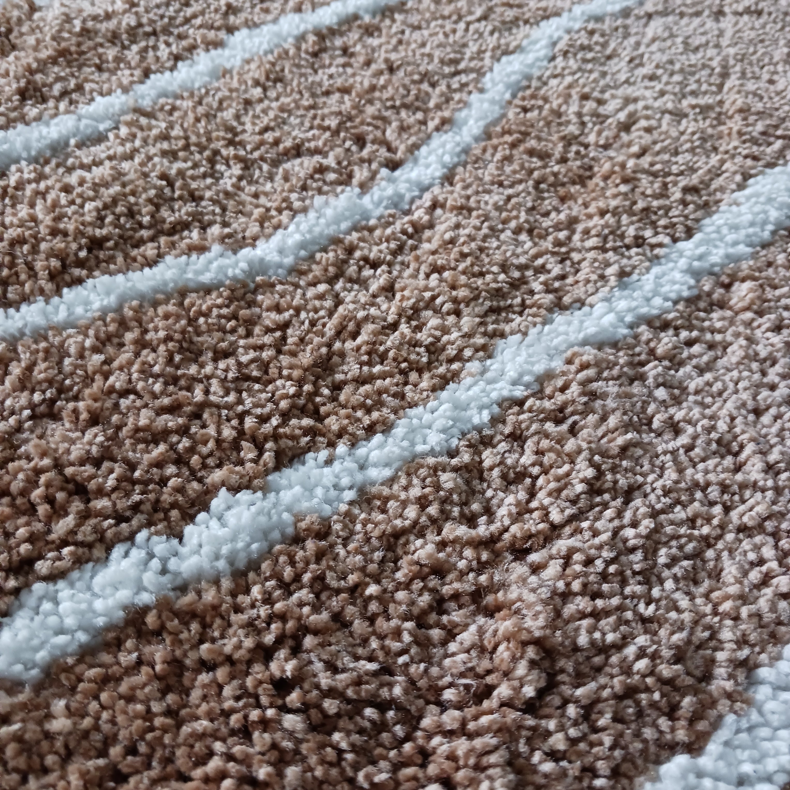 Handloom Shaggy Beige Carpet With White Wave Design /Bedside Runners by Avioni Home