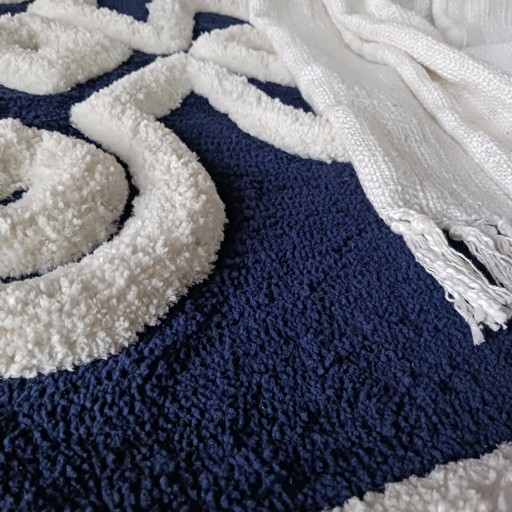 Avioni Luxury Collection- Plush Luxury Navy and White 3D Border Carpet for Living / Bed Room