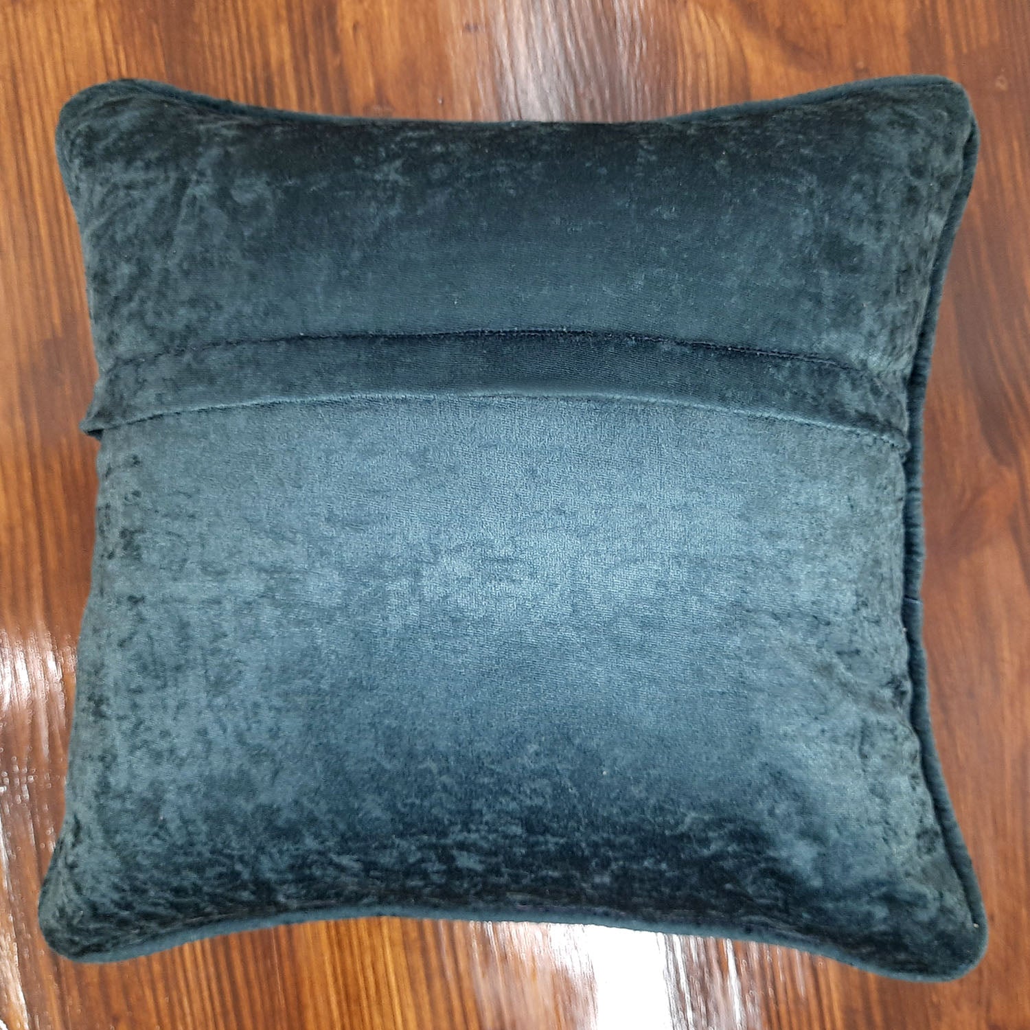 Cushion Cover  – Beautiful Ethnic Design – 40cm x 40cm (~16″ x 16″)