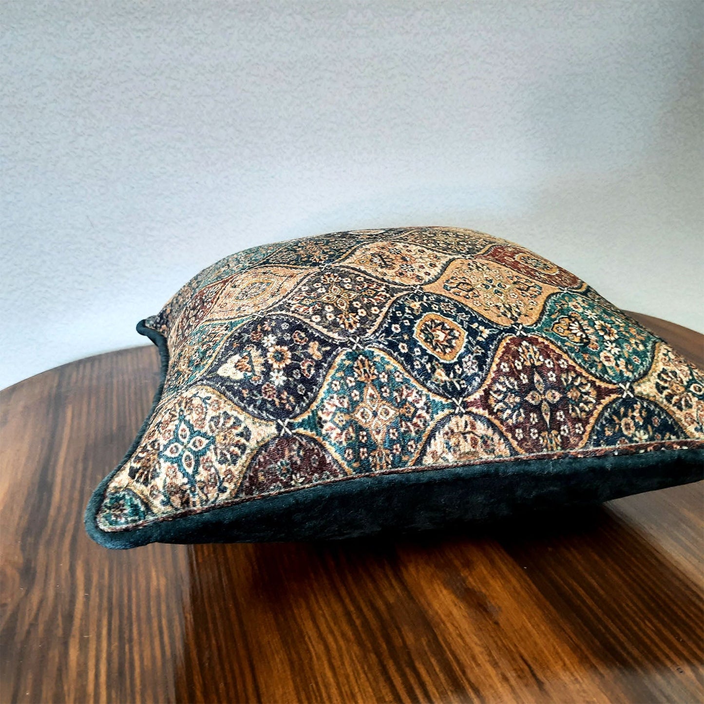 Cushion Cover – Beautiful Persian Design – Best Price 40cm x 40cm (~16″ x 16″)