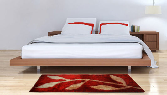 Shaggy Carpet / bedside runner in Red With Leaves (55cm x 137cm (~22″ x 55″)) by Avioni