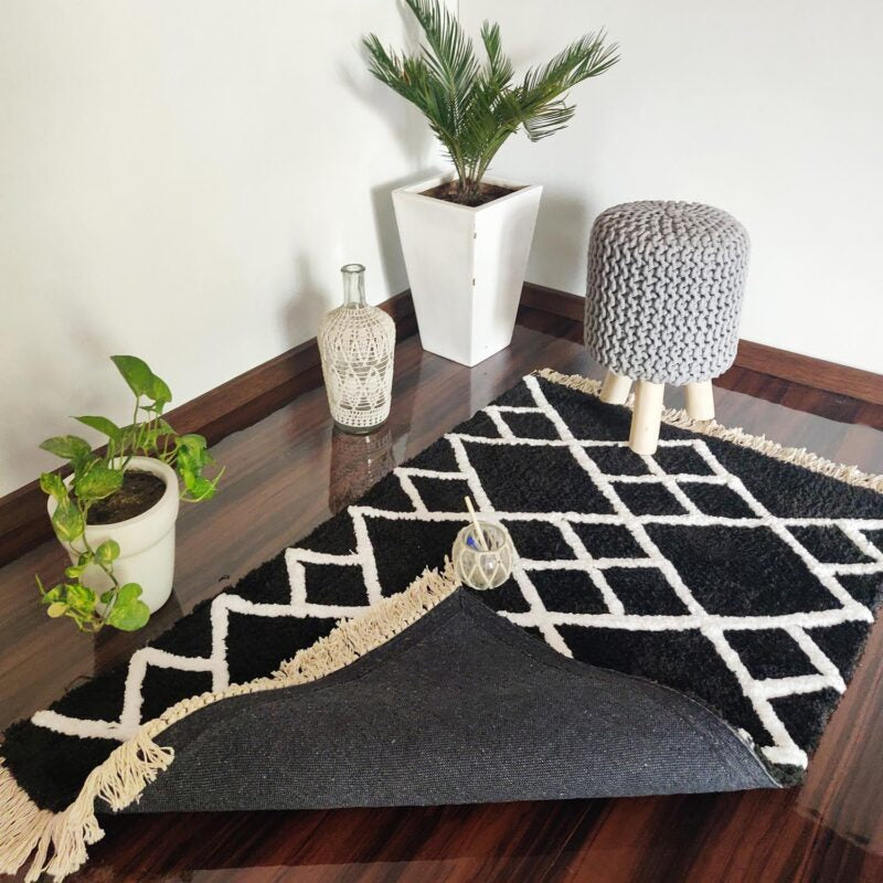 Avioni Atlas Collection- Micro Moroccan Lattice Carpets In White and Black Diamonds