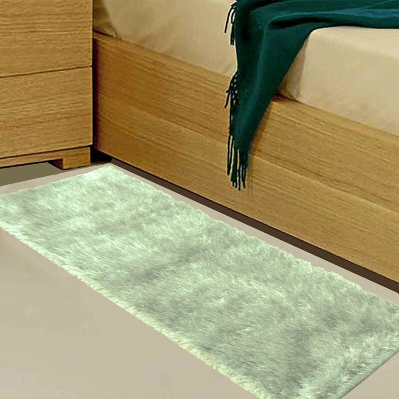 Avioni Handloom Silver Reversble Bedside Runners in Soft Fur (55cm x 137cm (~22″ x 55″))