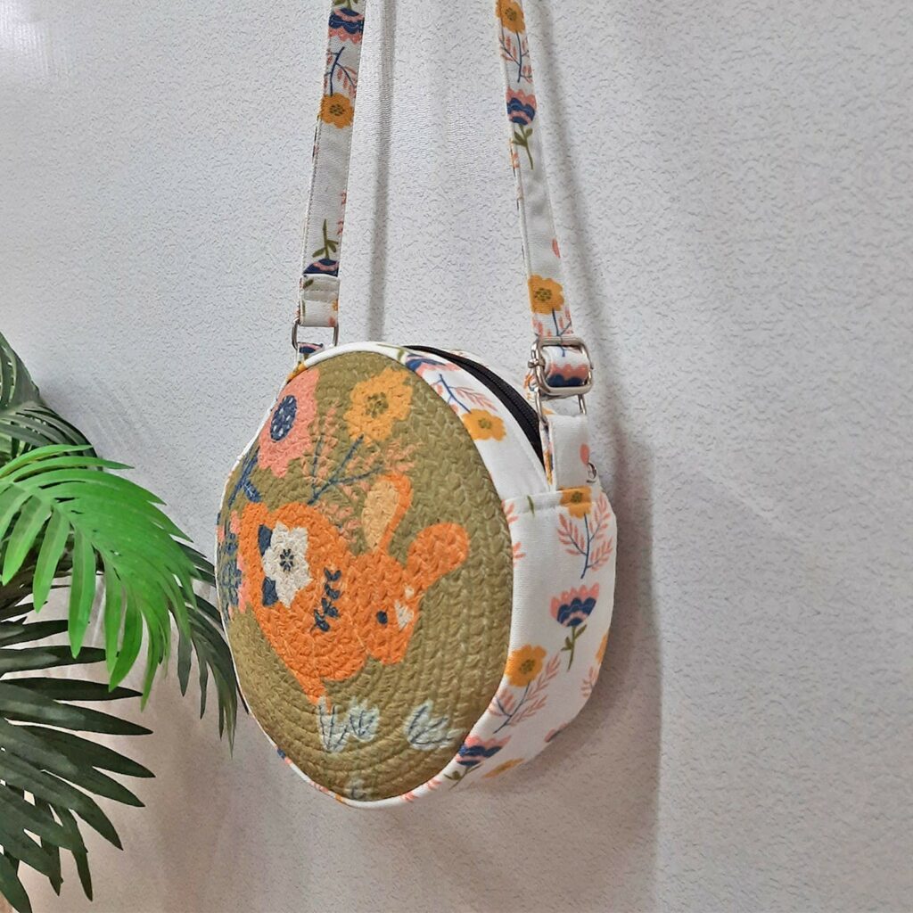 Premium Sling Bag for Women, Avioni Fashion Shoulder Bag, Bohemian Style-Rabbit In Field, Braided Sides Round Sling Bag, Perfect For Gifts and Traveling-25 cms Diameter