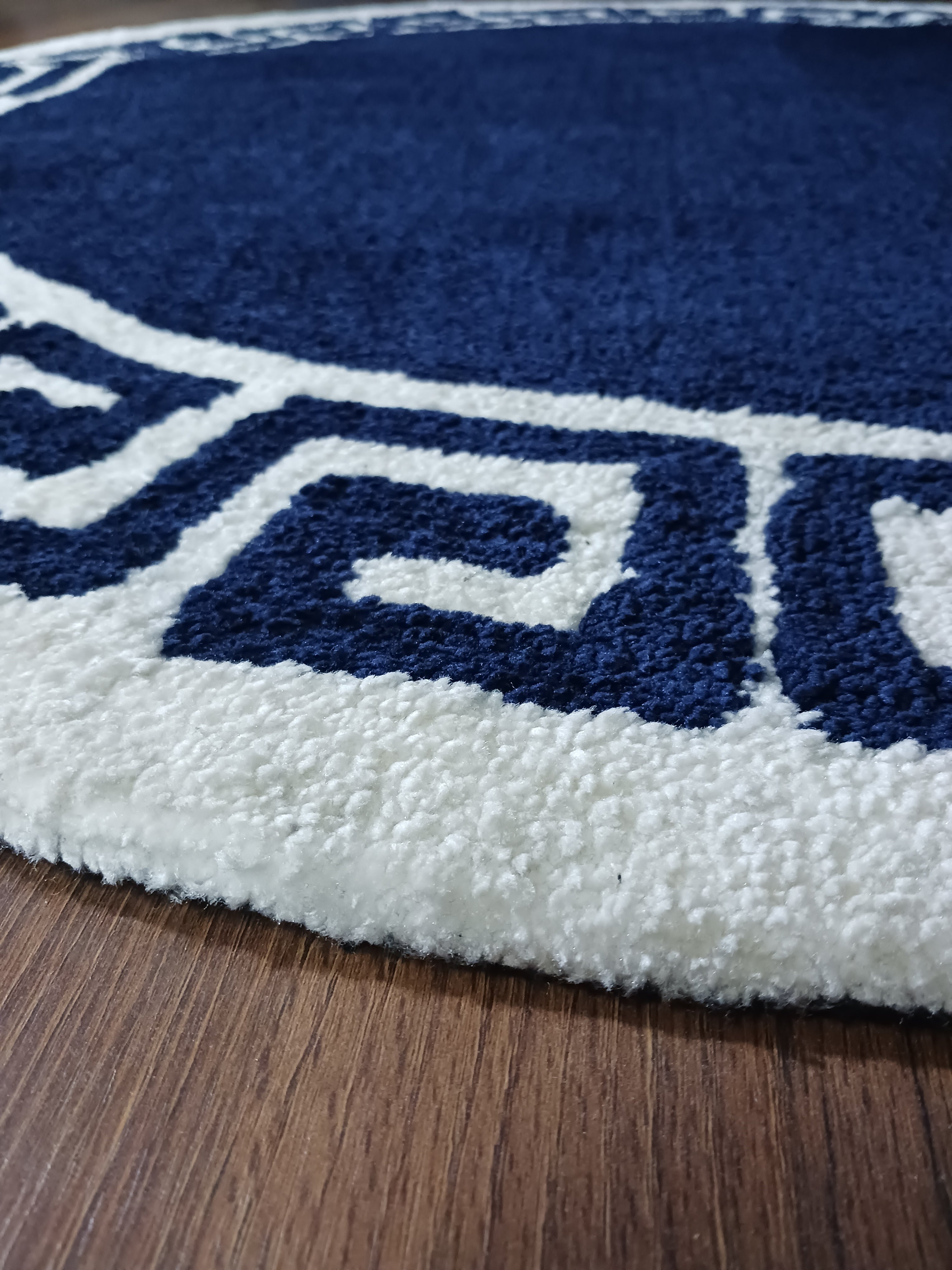 Avioni Home Atlas Collection - Greek Style Microfiber Round Carpet In Navy Blue & White| Soft, Non-Slip, Easy to Clean