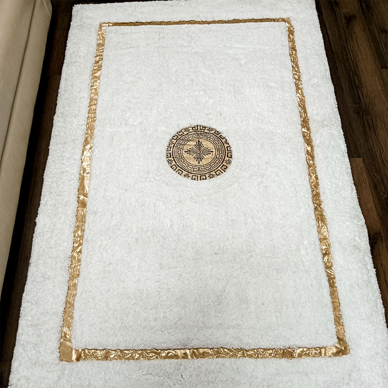 Avioni Divine Collection | Luxury Golden Touch With White/Cream Border Soft And Plush Handmade Living Room Rugs | Different Sizes | Carpet for Living Room