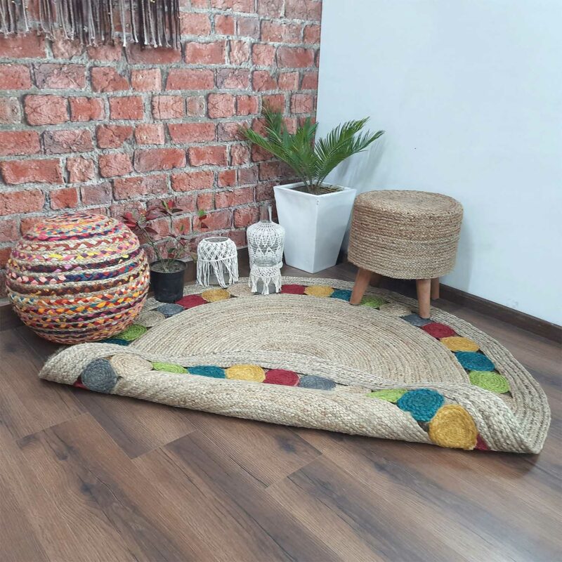 Jute Carpet – Braided Area Rugs – Circular Rug with Contemporary Colored Pattern over Natural Handmade unbleached Centre – 150 cm Diameter – Avioni