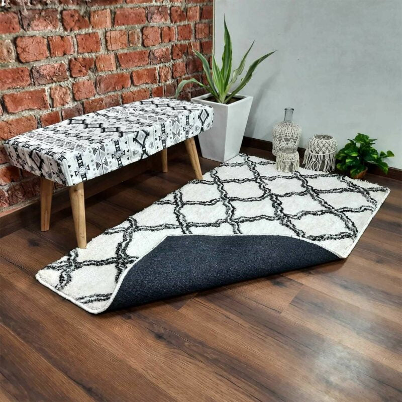 Avioni Atlas Collection- Micro Moroccan Lattice Carpets In White and Black Double Shade