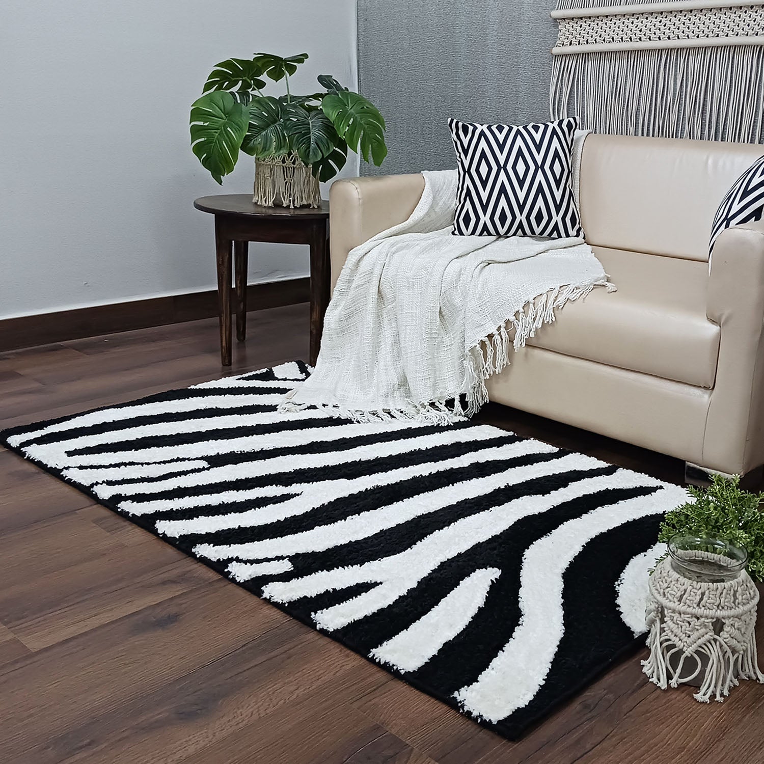 Avioni Atlas Collection- Micro Tiger Design In Black And White|Soft, Easy to Clean
