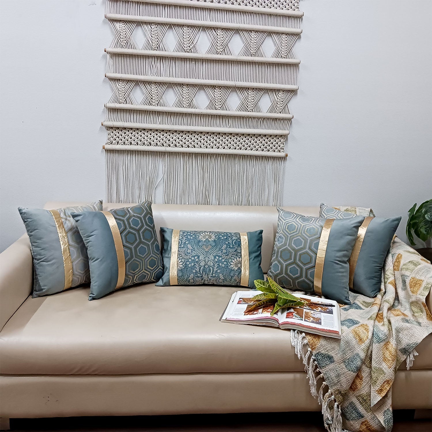 Cushion Covers Super Soft – Beautiful Golden Touch Grey Floral  – 30cm x 50cm (~12″ x 20″)