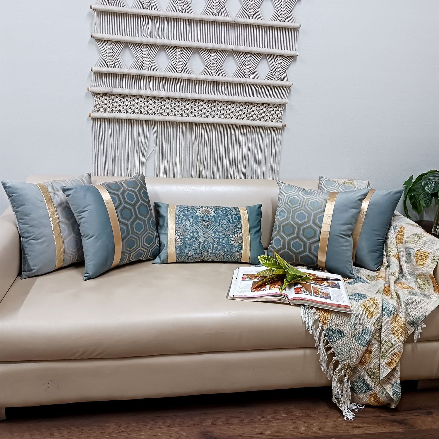 Cushion Covers Super Soft – Beautiful Golden Touch Grey Floral  – 30cm x 50cm (~12″ x 20″)