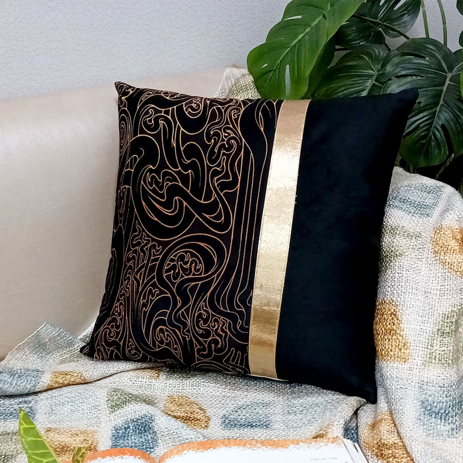 Cushion Covers Super Soft – Beautiful Golden Touch Black Abstract Design  –  40cm x 40cm (~16″ x 16″)