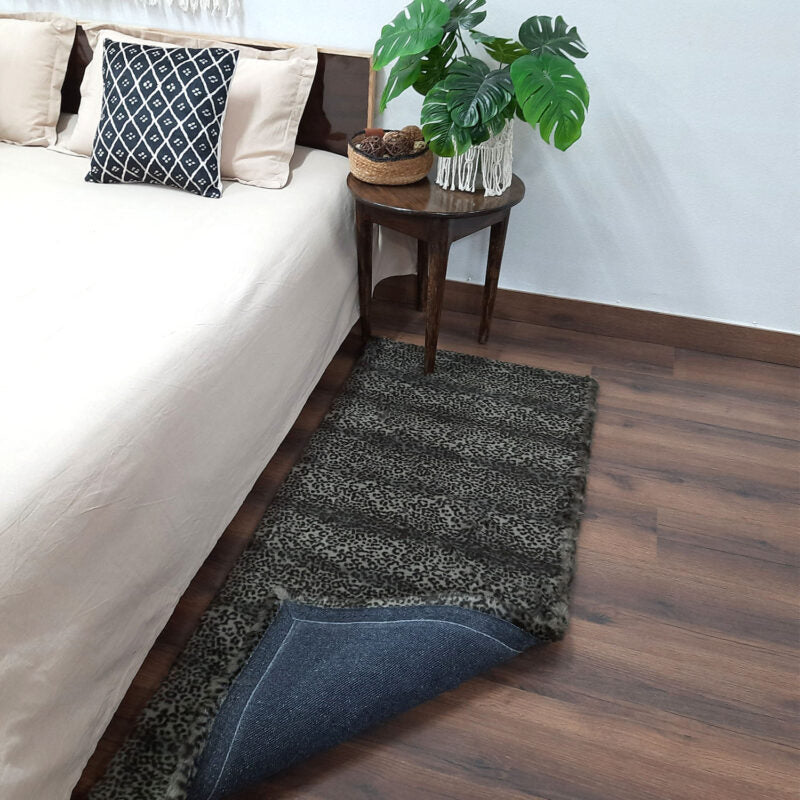 Loomkart – Luxury Animal Print Avioni Ultra Soft Cozy Faux Fur Carpet for Bedroom/Hallway/Pooja Room-Easily Hand Washable- 60X150cm