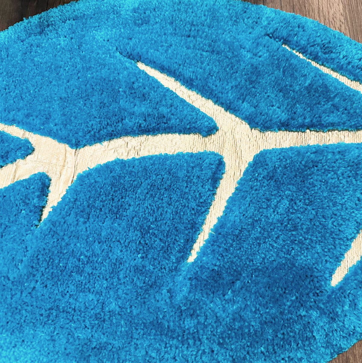 Avioni Divine Collection | Luxury Golden/Silver Touch Tufted Rug In Beautiful Leaf  Shaped Soft And Plush Handmade Door Mats | Pooja Mats | BathMats -45 cms x 75 cms