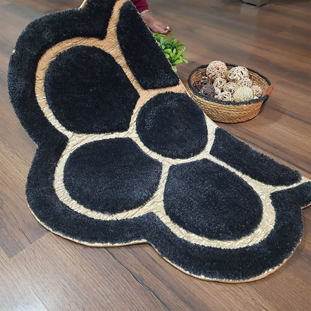 Avioni Divine Collection | Luxury Golden/Silver Touch Tufted Rug In Beautiful Flower Soft And Plush Handmade Door Mats | Pooja Mats | BathMats -45 cms x 75 cms