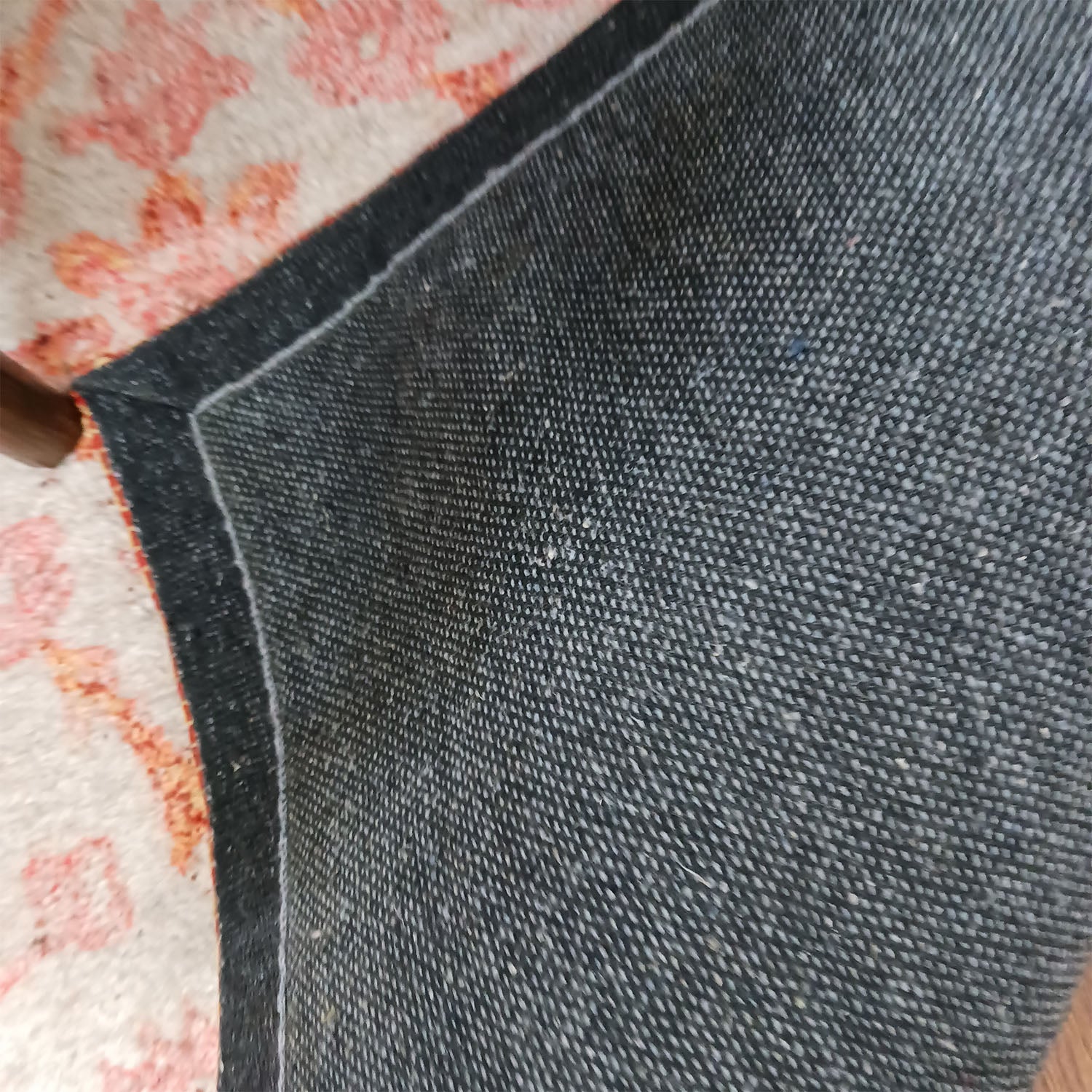 Avioni Faux Silk Carpet for a Stylish and Modern Living Room | Durable and Washable | RoseWood Collection