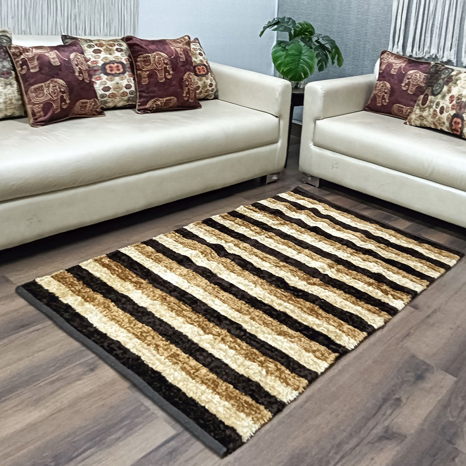 Avioni Handloom Cut Shuttle Rugs by Master Artisans | Feather like Luxurious Silk Soft Touch | Home Washable | Black, Beige Gold and White | Reversible - 90 cm x 150 cm (~3 feet x 5 feet )