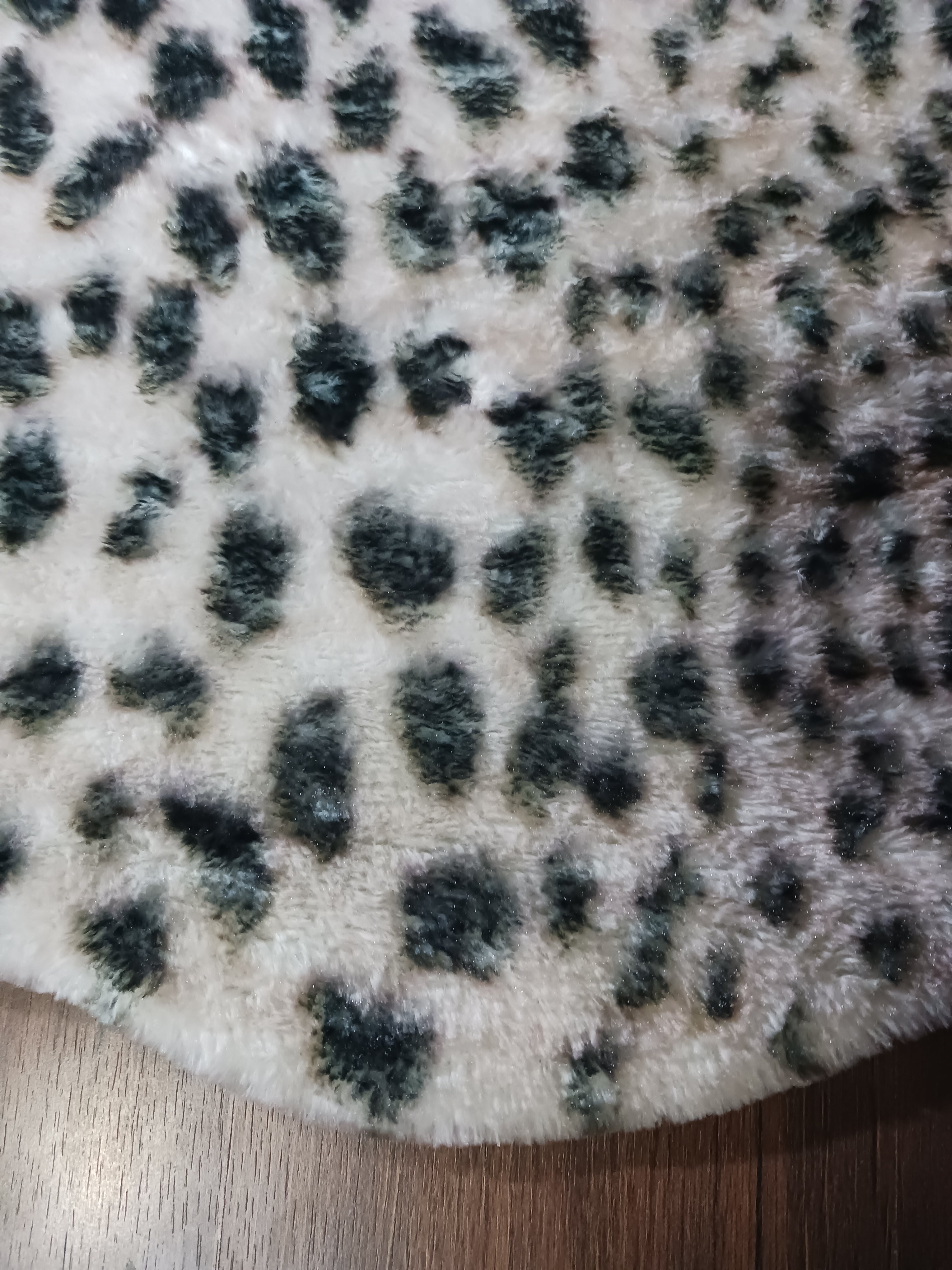 Avioni Home Faux Fur Exotic Animal Area Rug | Snow Leopard Print-150cm x 200cm