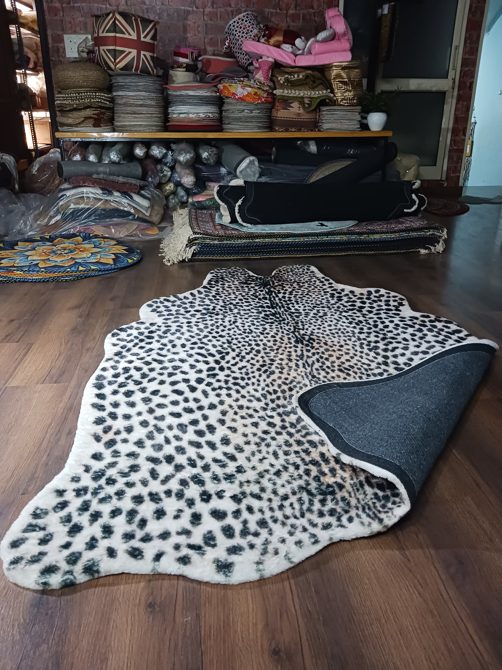 Avioni Home Faux Fur Exotic Animal Area Rug | Snow Leopard Print-150cm x 200cm