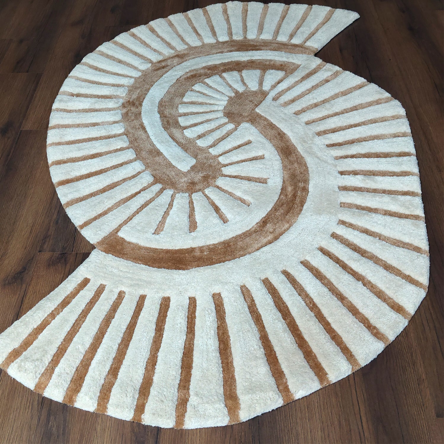 The Elevate Collection from Loomkart | The Seabreeze Shell | Luxury Statement Carpets