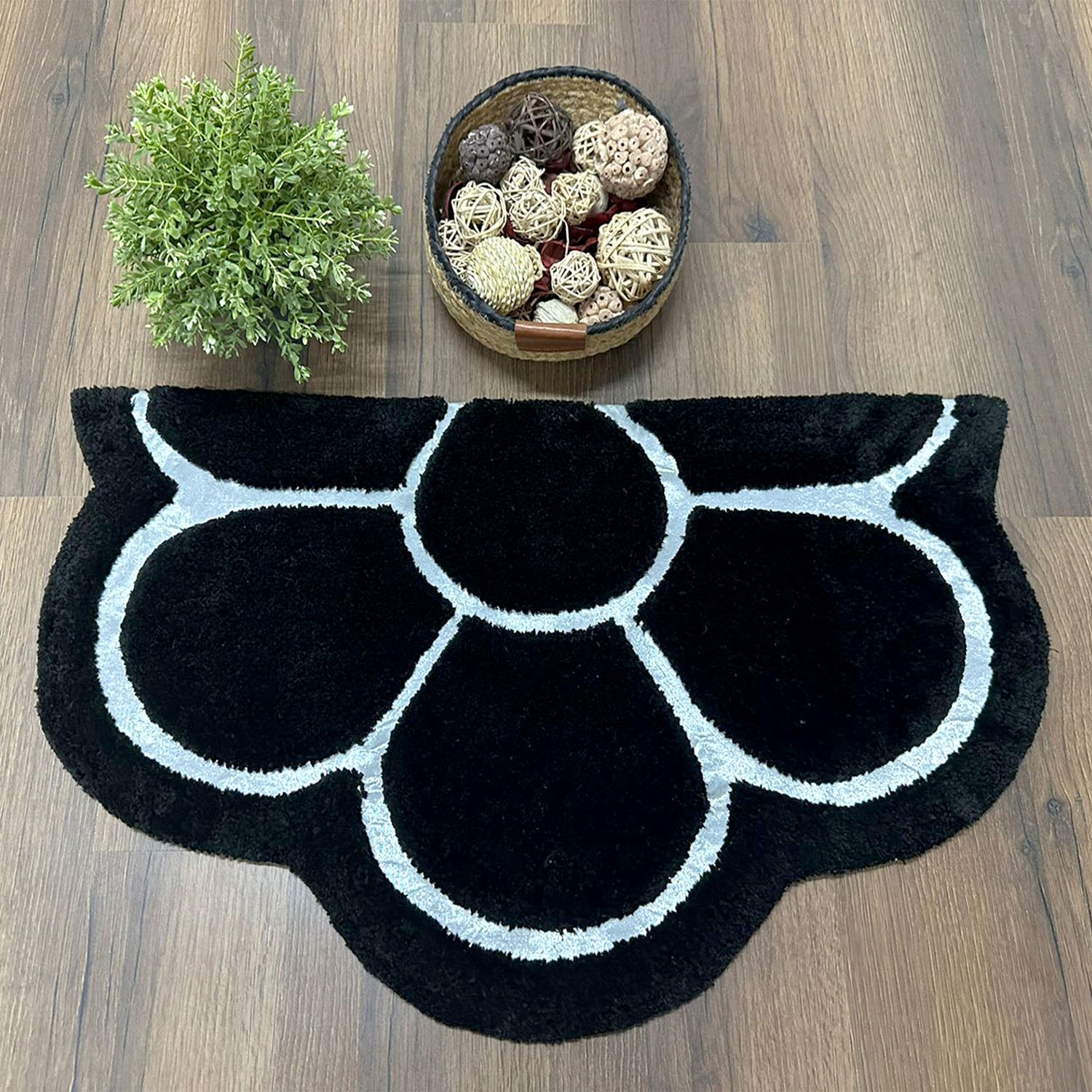 Avioni Divine Collection | Luxury Golden/Silver Touch Tufted Rug In Beautiful Flower Soft And Plush Handmade Door Mats | Pooja Mats | BathMats -45 cms x 75 cms